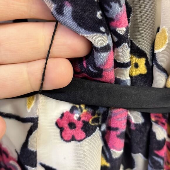 Tahari Women’s Velvet Mesh Sheer Floral Intimates Robe with Belt- Medium - Picture 8 of 16